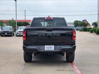 2026 RAM Ram 1500 RAM 1500 EXPRESS CREW CAB 4X4 5'7' BOX