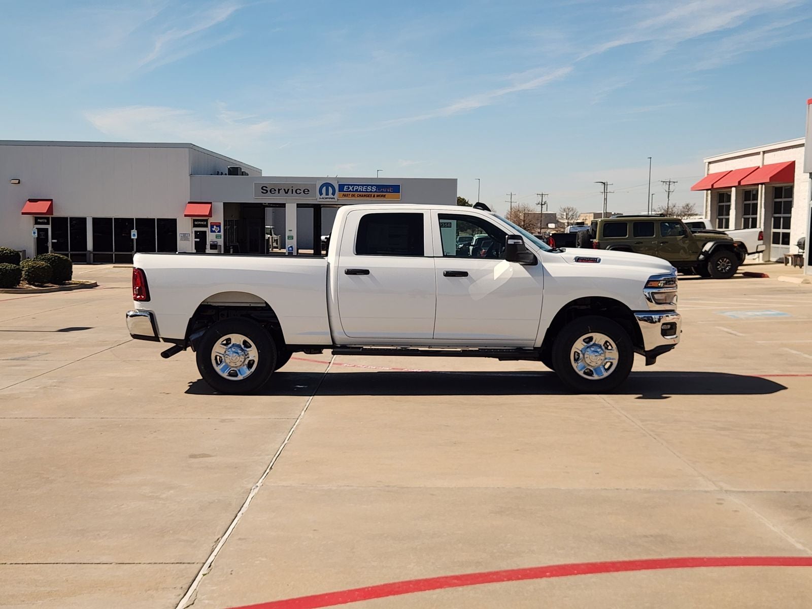 2026 RAM Ram 2500 RAM 2500 TRADESMAN CREW CAB 4X4 6'4' BOX