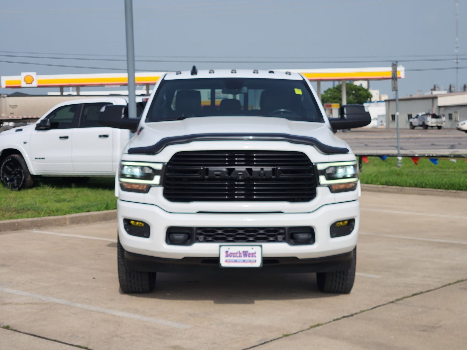 2022 RAM Ram 2500 Laramie Mega Cab 4x4 6'4' Box