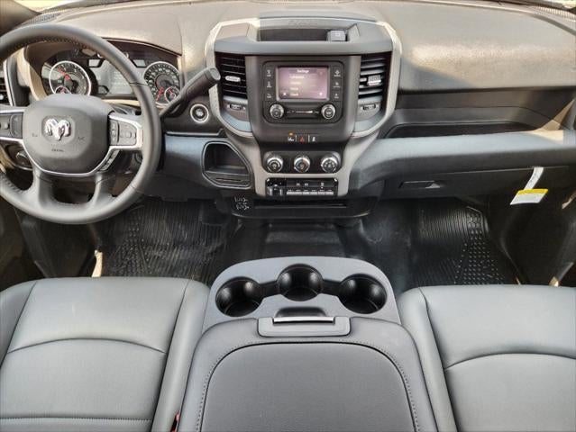 2024 RAM Ram 5500 Chassis Cab RAM 5500 TRADESMAN CHASSIS CREW CAB 4X2 84' CA