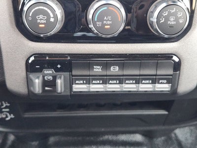 2026 RAM Ram 3500 Chassis Cab RAM 3500 TRADESMAN CREW CAB CHASSIS 4X4 60' CA