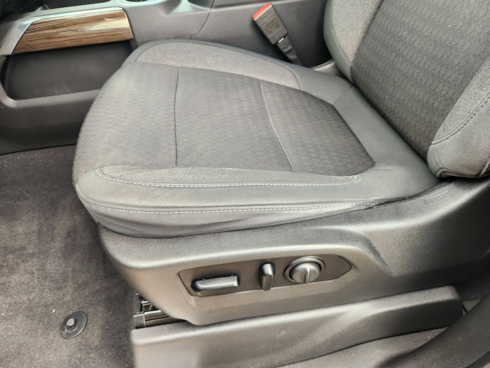 2020 Chevrolet Silverado 1500 4WD Crew Cab Short Bed RST