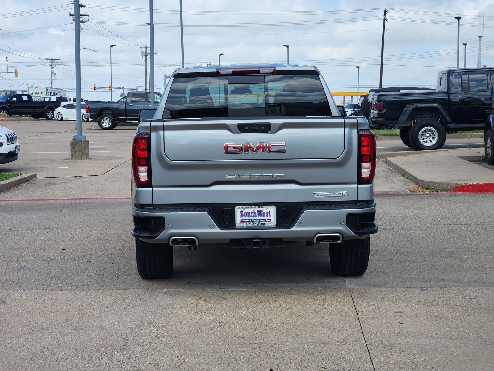 2025 GMC Sierra 1500 4WD Crew Cab Short Box Elevation with 3SB