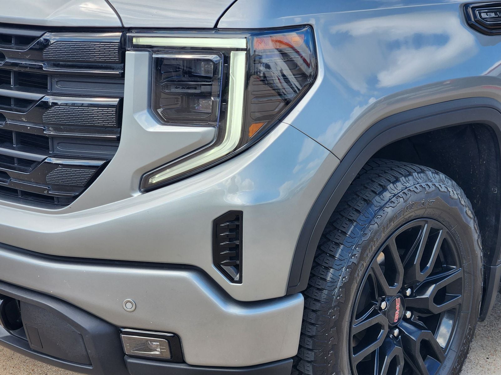 2025 GMC Sierra 1500 4WD Crew Cab Short Box Elevation with 3SB