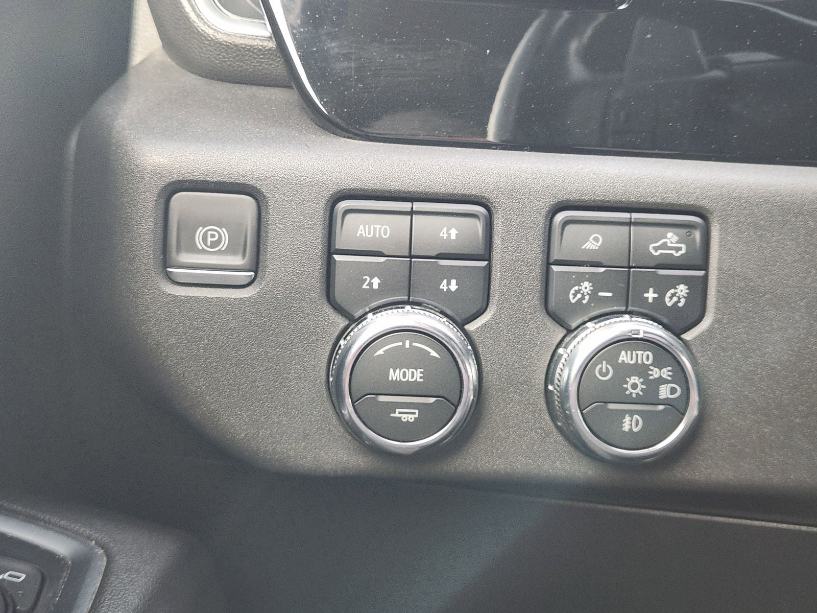 2022 GMC Sierra 1500 4WD Crew Cab Short Box SLT