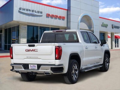 2022 GMC Sierra 1500 4WD Crew Cab Short Box SLT