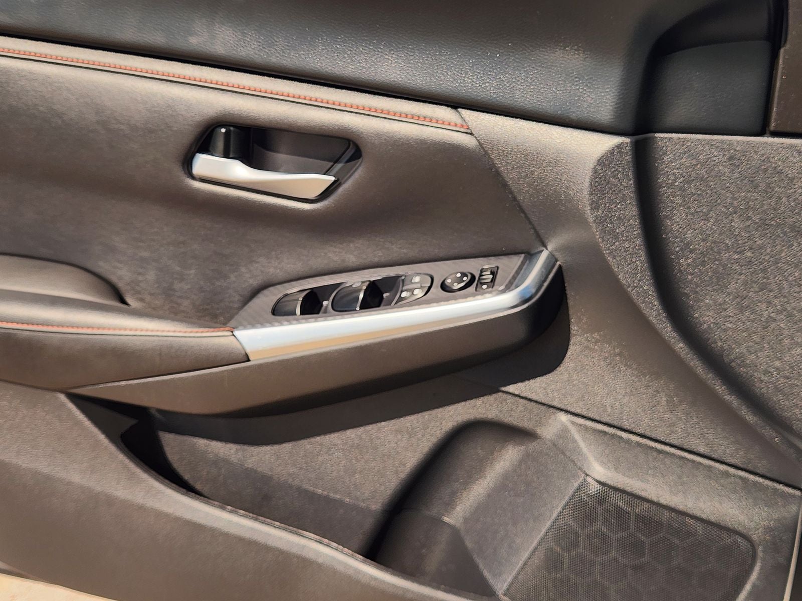 2024 Nissan Sentra SR Xtronic CVT
