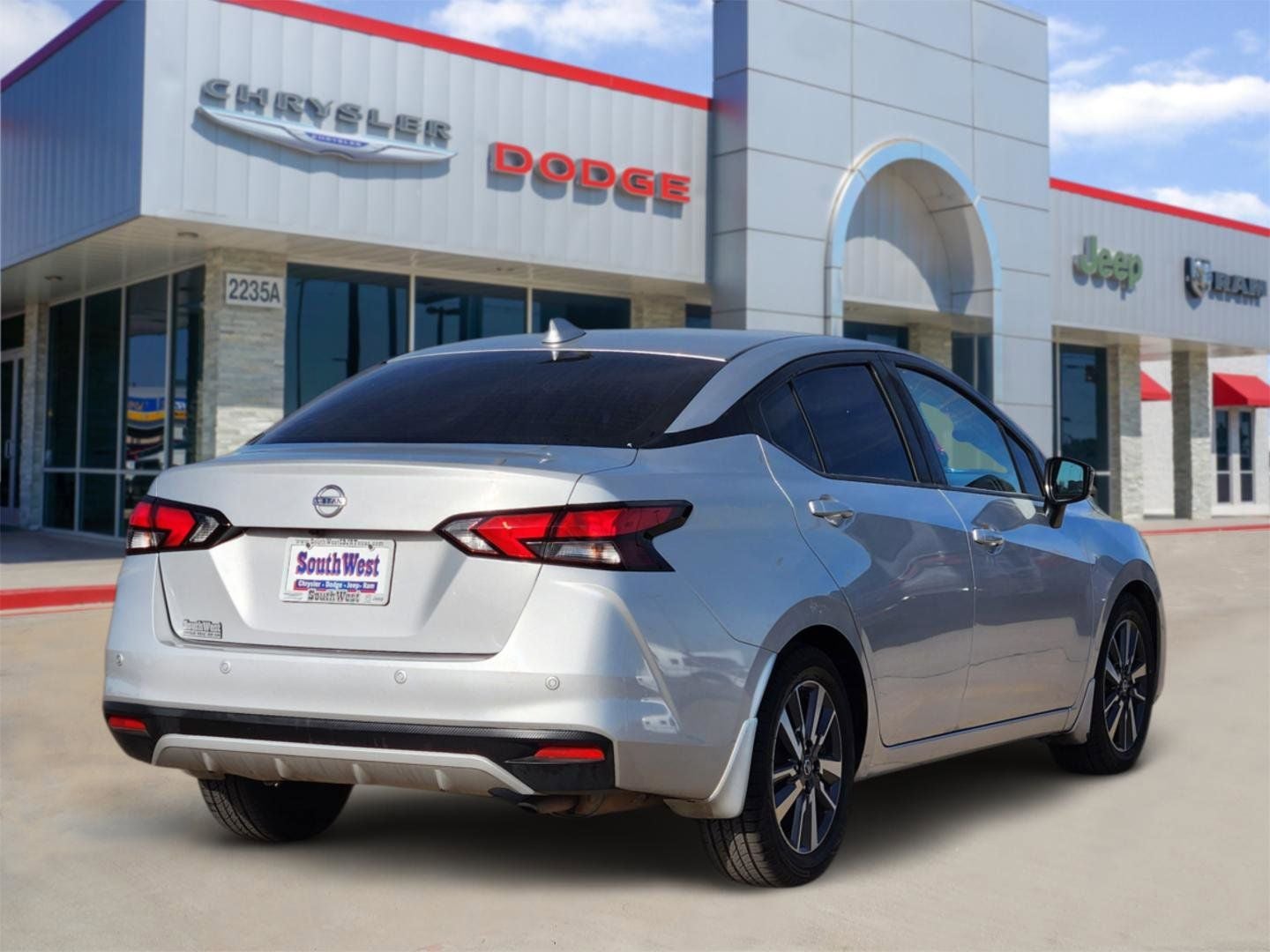 2020 Nissan Versa SV Xtronic CVT