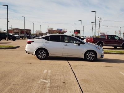 2020 Nissan Versa SV Xtronic CVT
