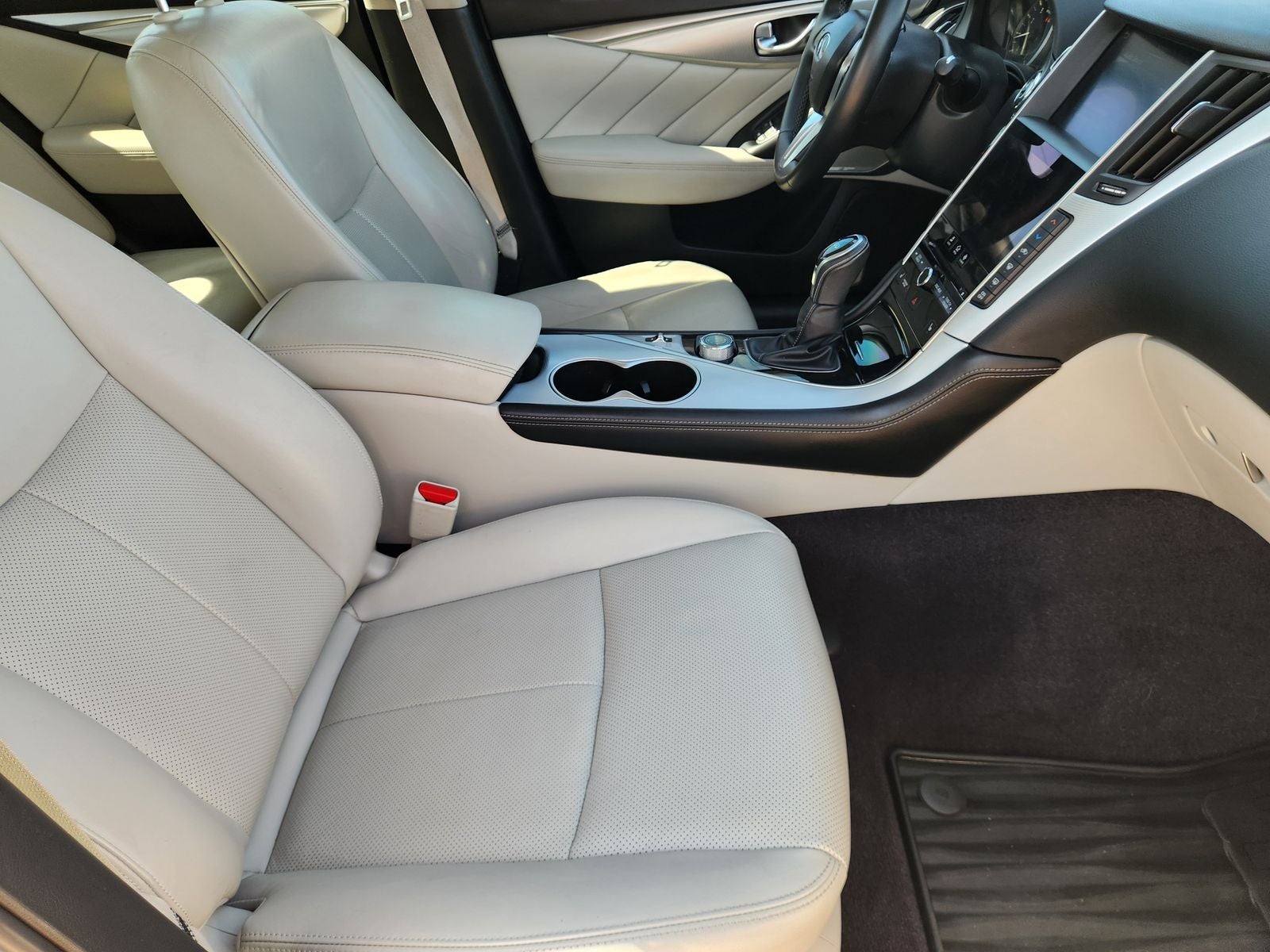 2024 INFINITI Q50 LUXE
