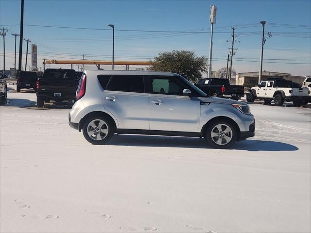2017 Kia Soul Base