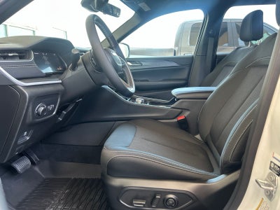 2026 Jeep Grand Cherokee GRAND CHEROKEE LAREDO 4X2