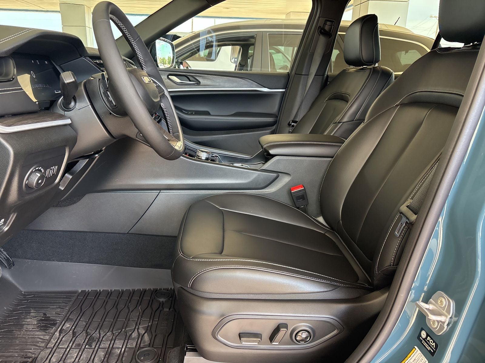 2026 Jeep Grand Cherokee GRAND CHEROKEE LIMITED 4X2