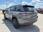 2027 Jeep Grand Cherokee Laredo Altitude