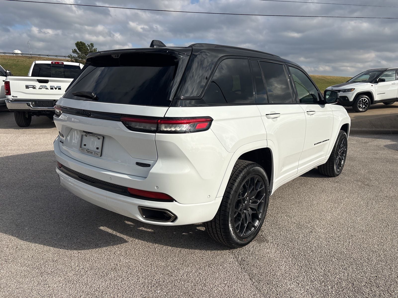 2025 Jeep Grand Cherokee GRAND CHEROKEE SUMMIT RESERVE 4X4