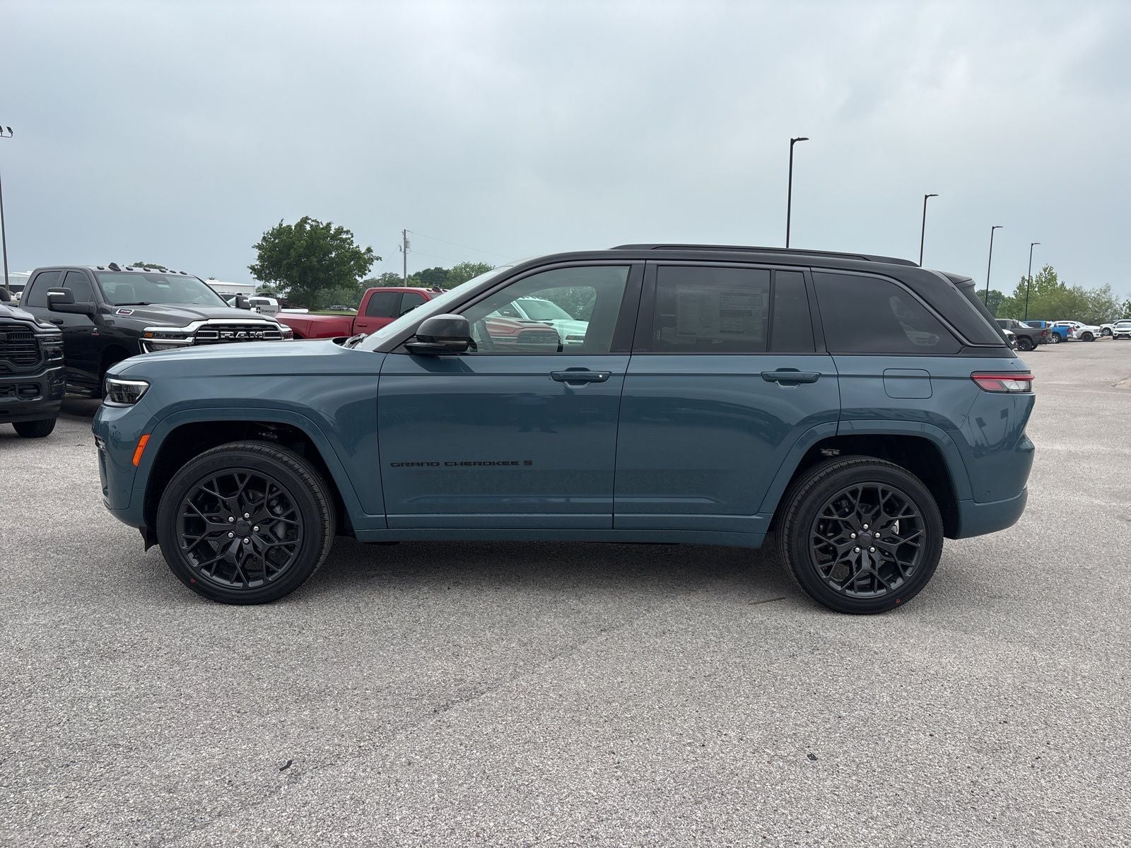 2026 Jeep Grand Cherokee GRAND CHEROKEE SUMMIT 4X4