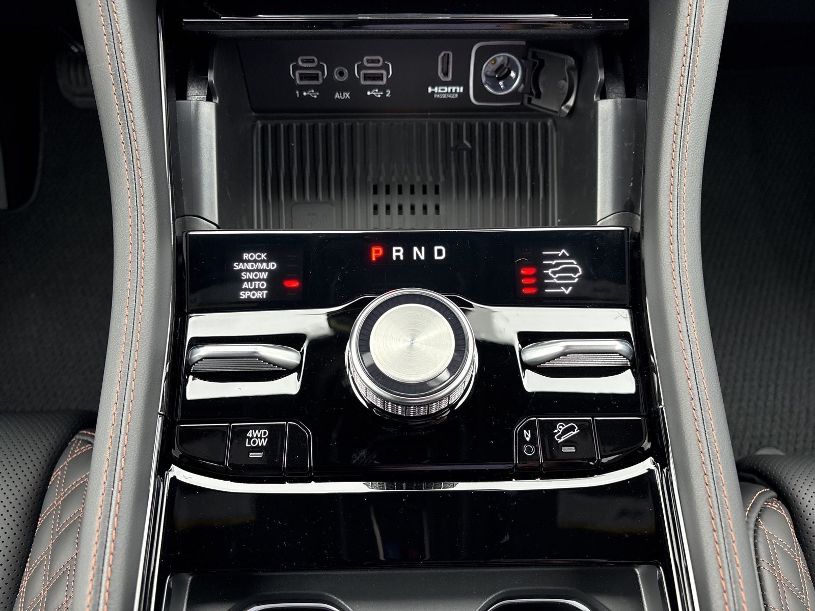 2026 Jeep Grand Cherokee GRAND CHEROKEE SUMMIT 4X4