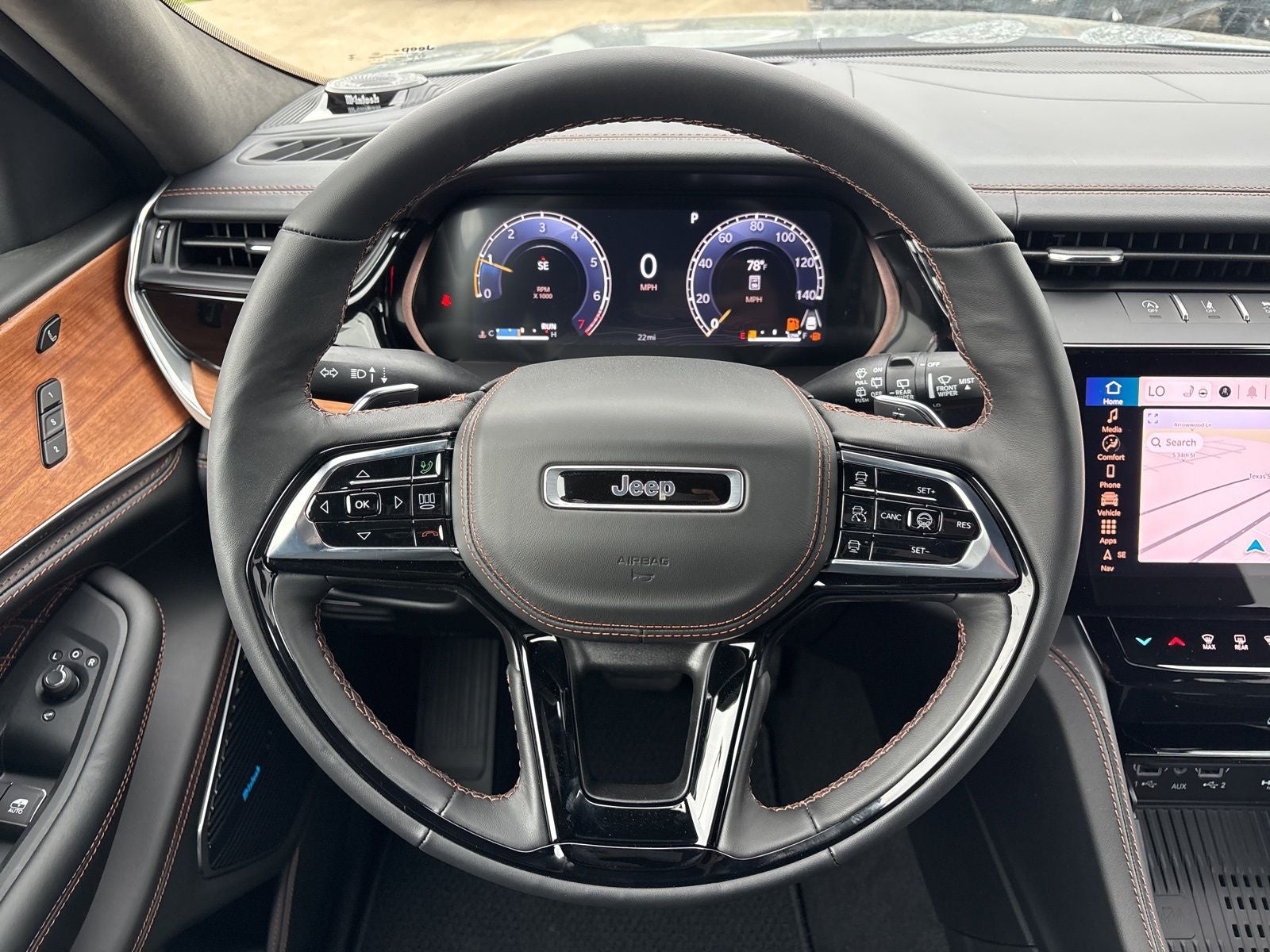 2026 Jeep Grand Cherokee GRAND CHEROKEE SUMMIT 4X4