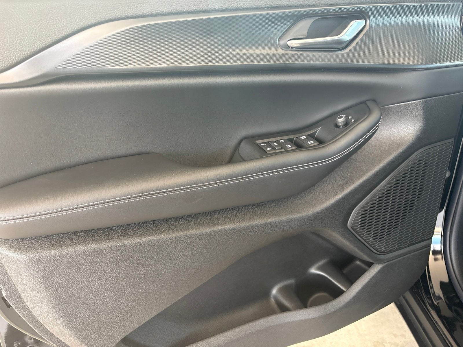 2026 Jeep Grand Cherokee L GRAND CHEROKEE L LAREDO 4X2