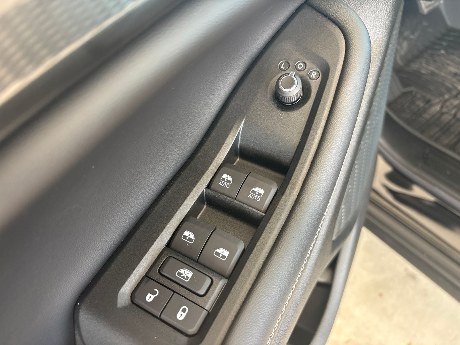 2026 Jeep Grand Cherokee L GRAND CHEROKEE L LAREDO 4X2