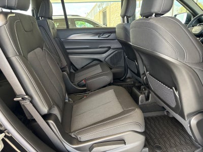 2026 Jeep Grand Cherokee L GRAND CHEROKEE L LAREDO 4X2