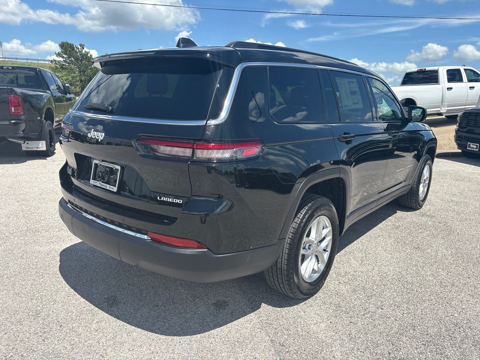 2026 Jeep Grand Cherokee L GRAND CHEROKEE L LAREDO 4X2