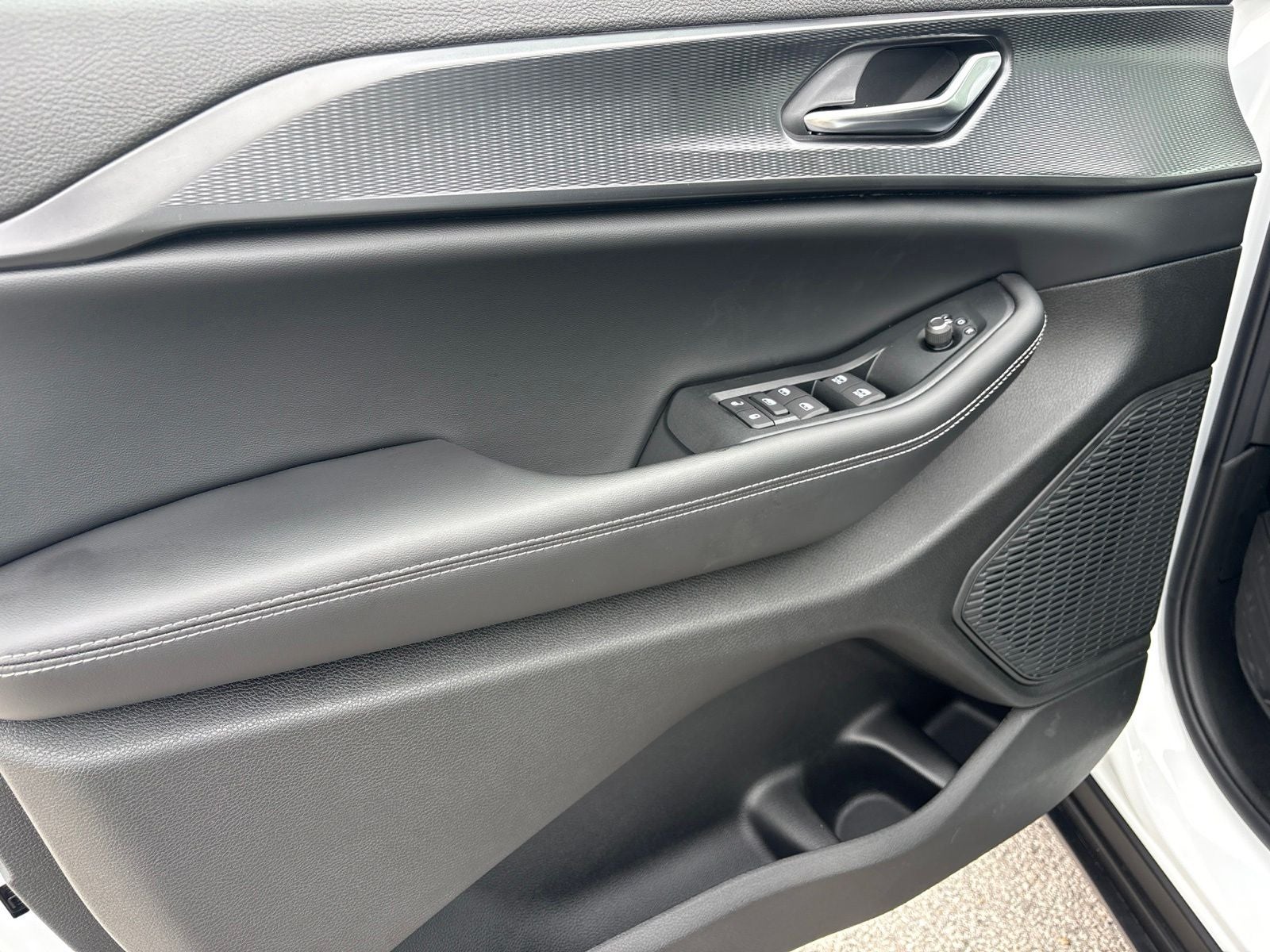 2026 Jeep Grand Cherokee L GRAND CHEROKEE L LAREDO 4X2