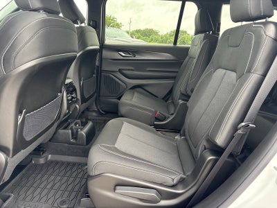 2026 Jeep Grand Cherokee L GRAND CHEROKEE L LAREDO 4X2