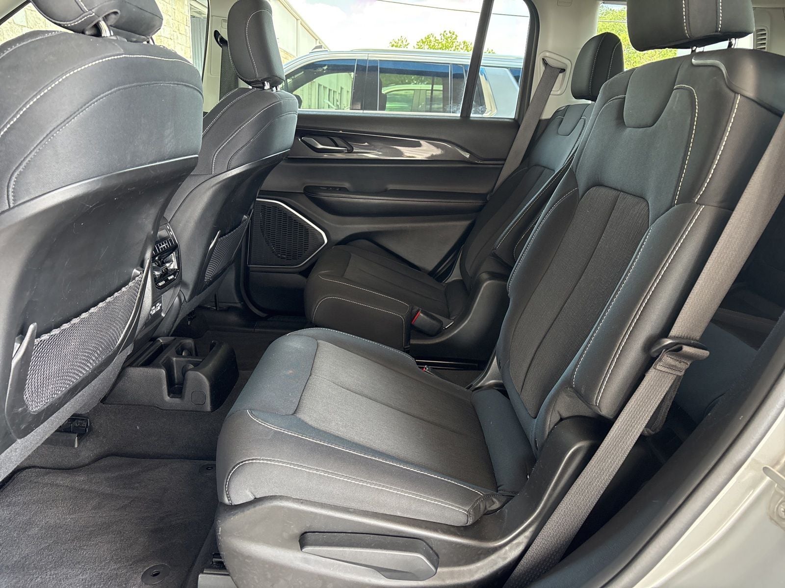 2021 Jeep Grand Cherokee L Laredo 4x2
