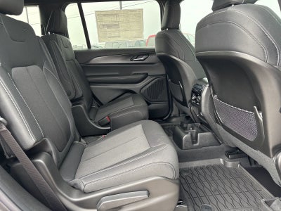2026 Jeep Grand Cherokee L GRAND CHEROKEE L LAREDO 4X2