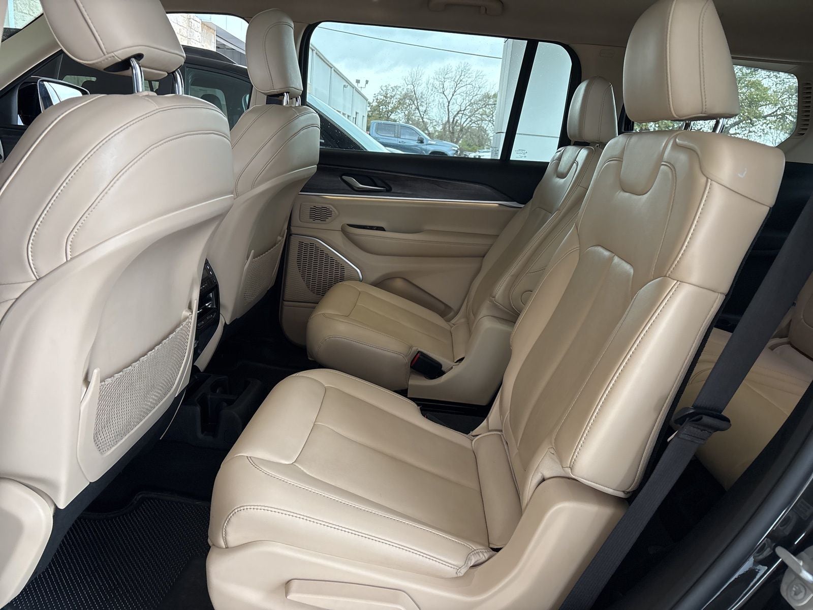 2022 Jeep Grand Cherokee L Limited 4x2