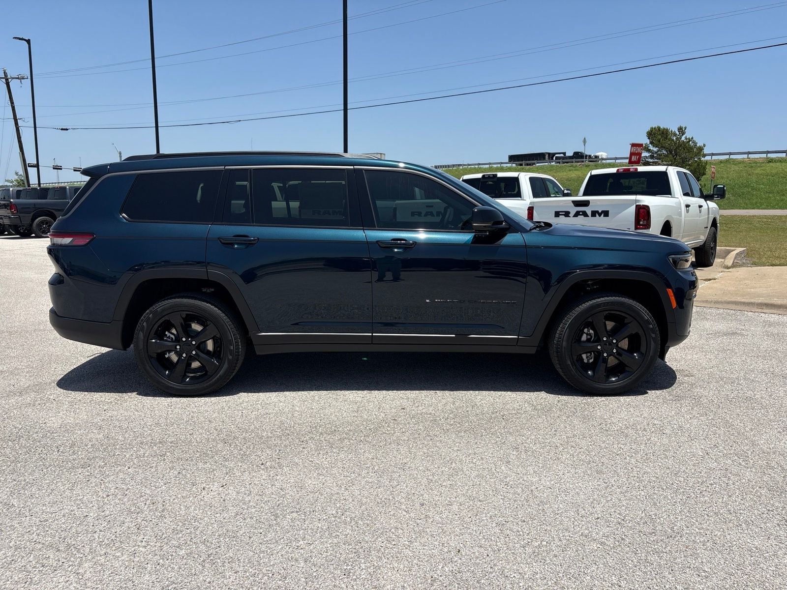 2026 Jeep Grand Cherokee L GRAND CHEROKEE L LIMITED 4X2