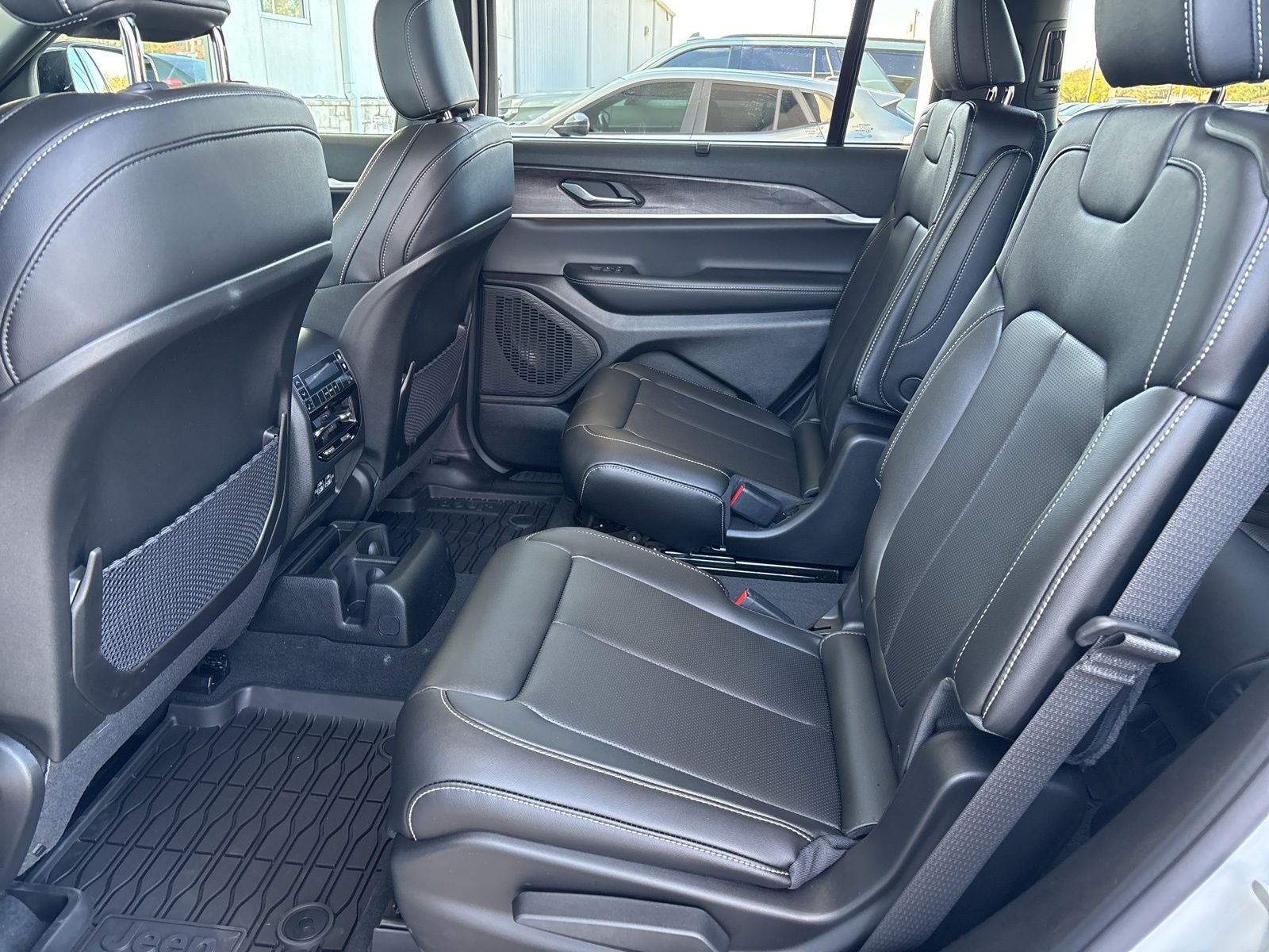 2025 Jeep Grand Cherokee L GRAND CHEROKEE L LIMITED 4X4