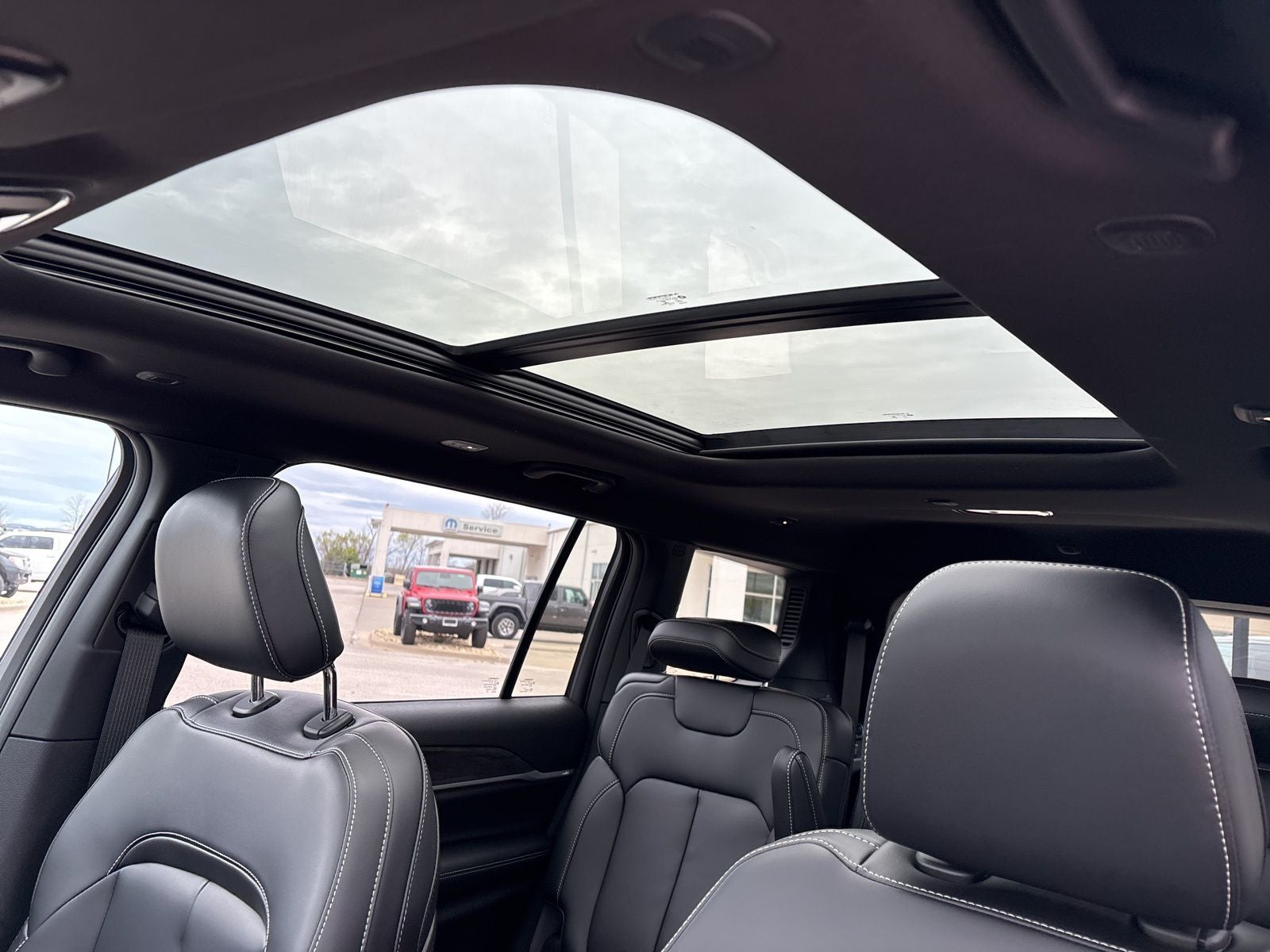 2025 Jeep Grand Cherokee L GRAND CHEROKEE L LIMITED 4X4