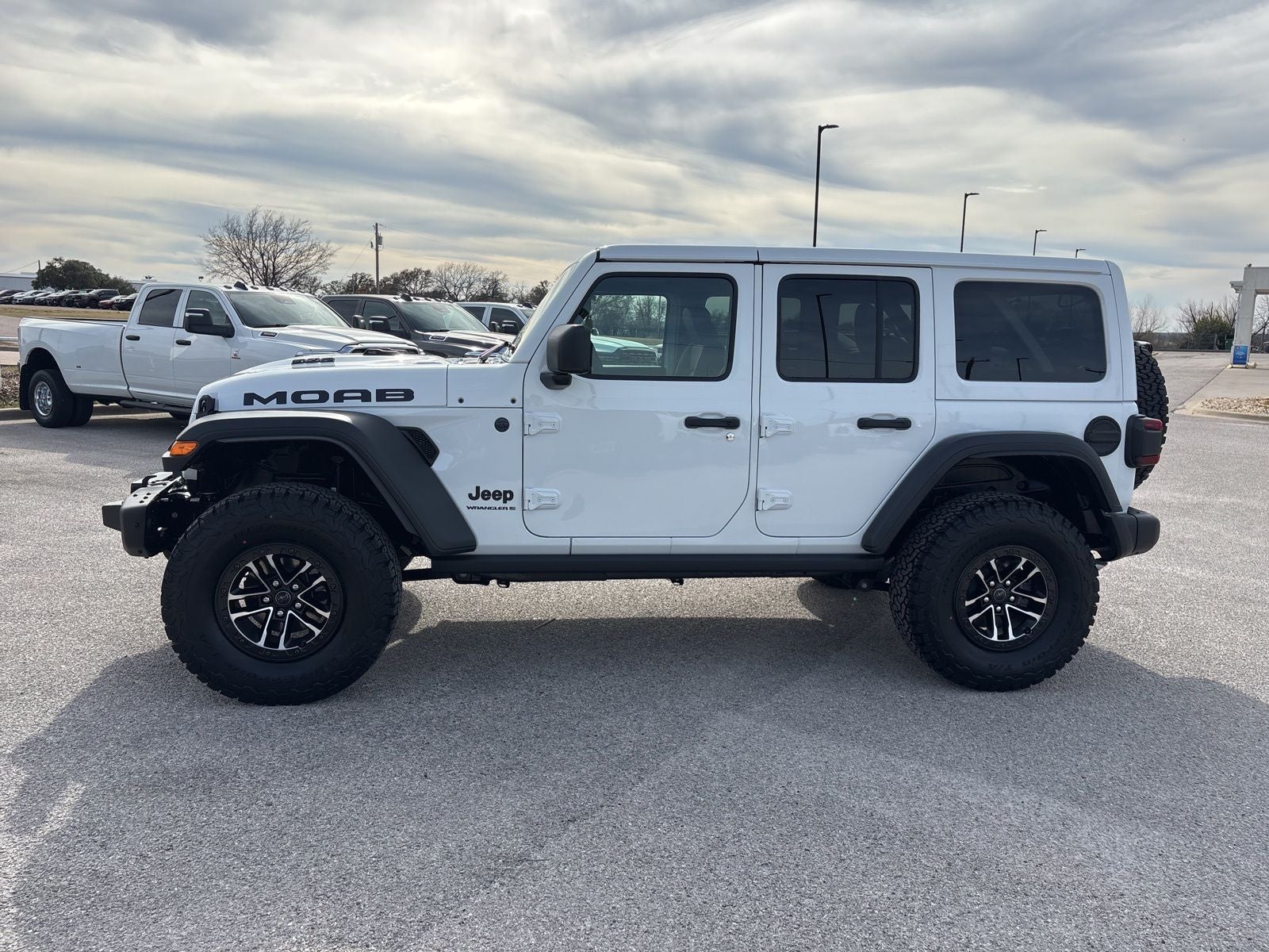 2026 Jeep Wrangler WRANGLER 4-DOOR MOAB 392