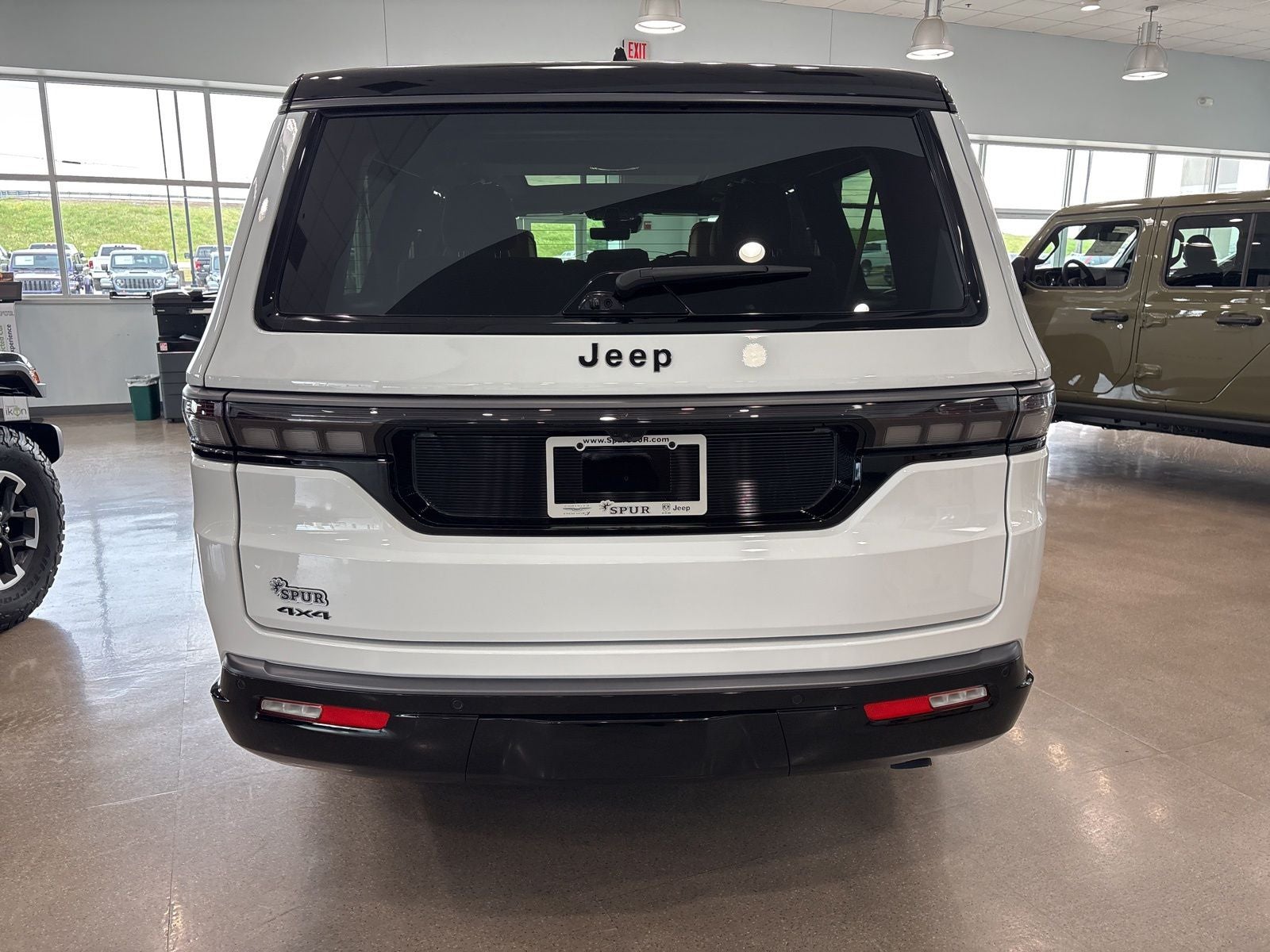 2026 Jeep Grand Wagoneer GRAND WAGONEER L SUMMIT RESERVE 4X4