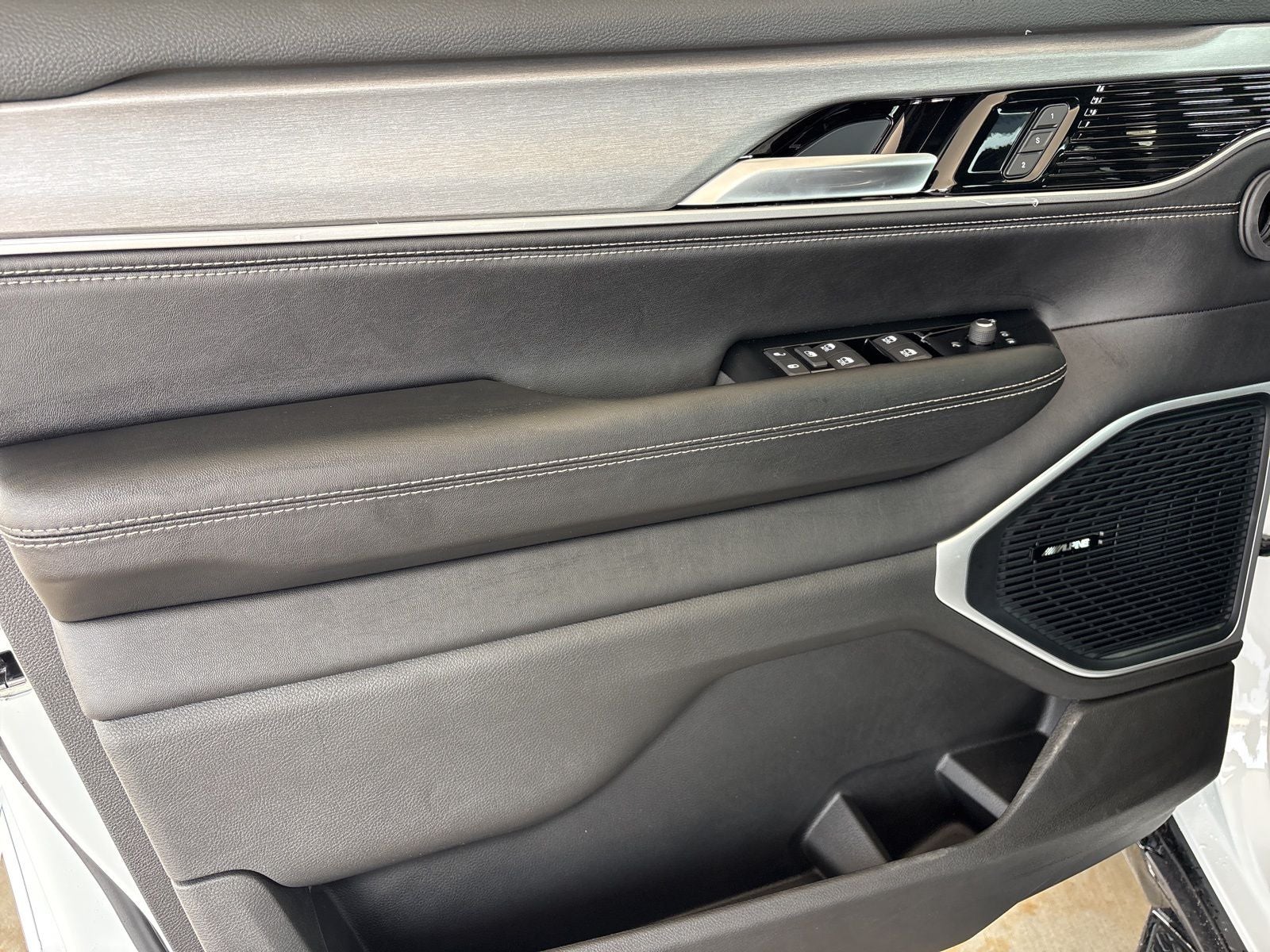 2026 Jeep Grand Wagoneer Upland