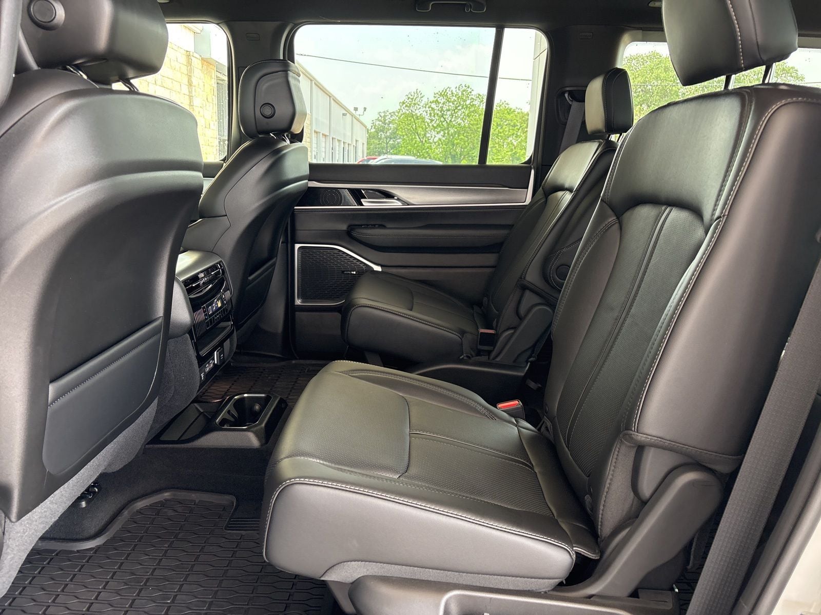 2026 Jeep Grand Wagoneer Upland