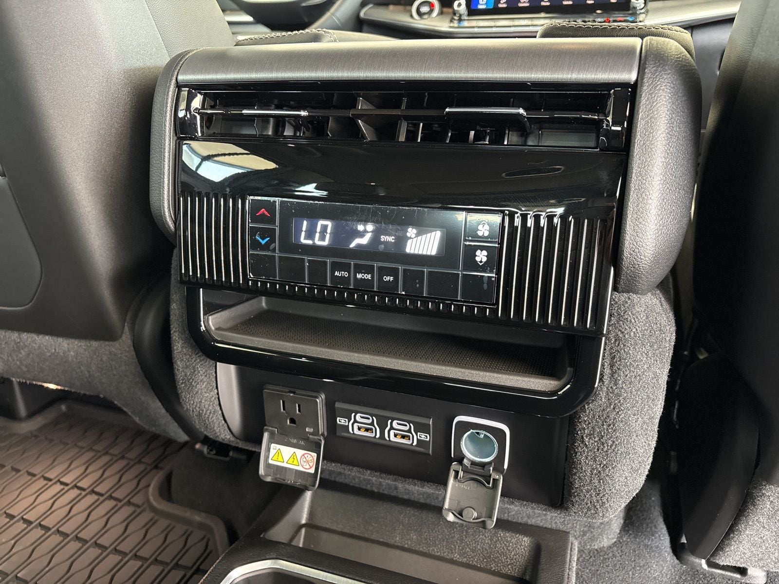 2026 Jeep Grand Wagoneer Upland