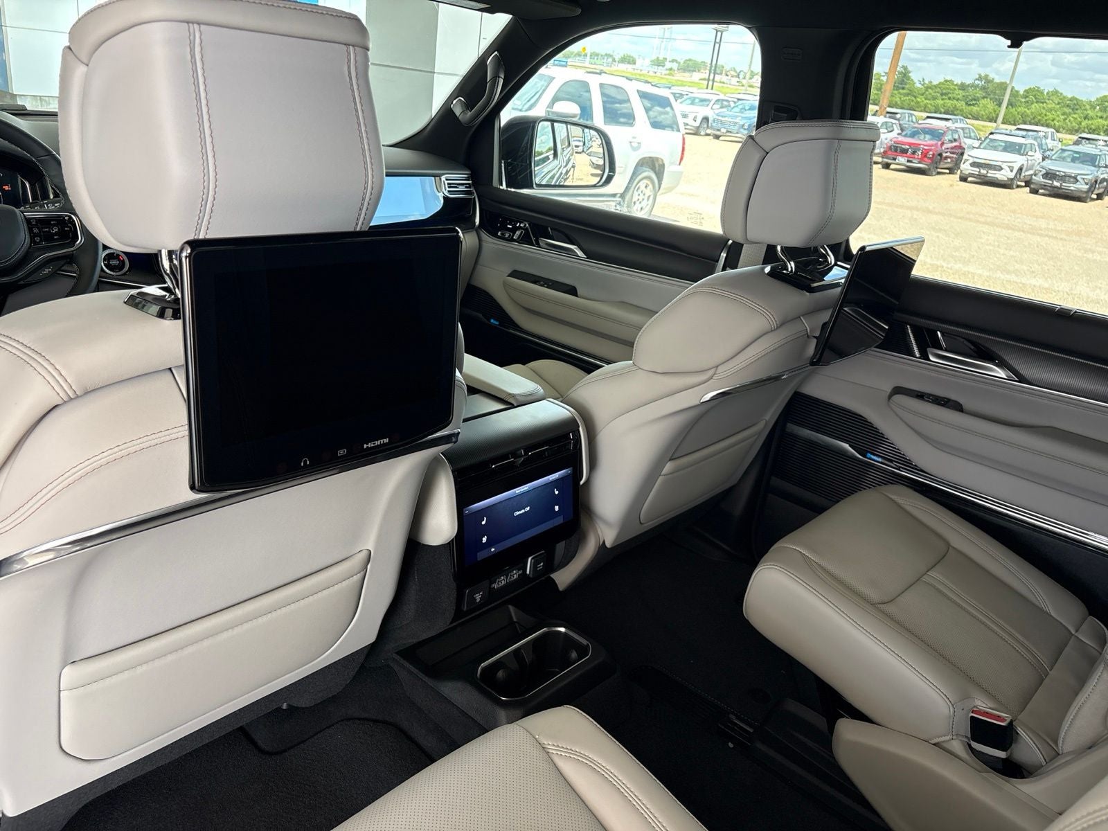 2026 Jeep Grand Wagoneer GRAND WAGONEER SUMMIT OBSIDIAN 4X4