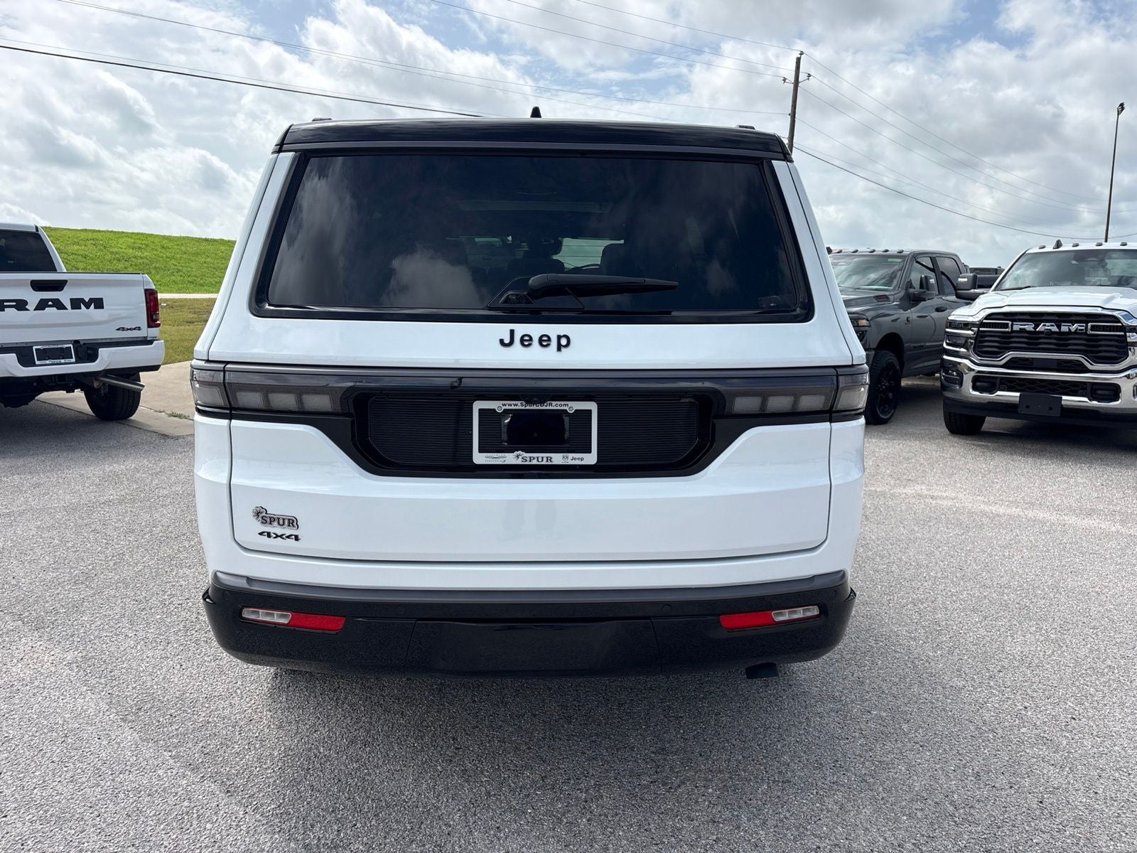 2026 Jeep Grand Wagoneer GRAND WAGONEER SUMMIT RESERVE 4X4