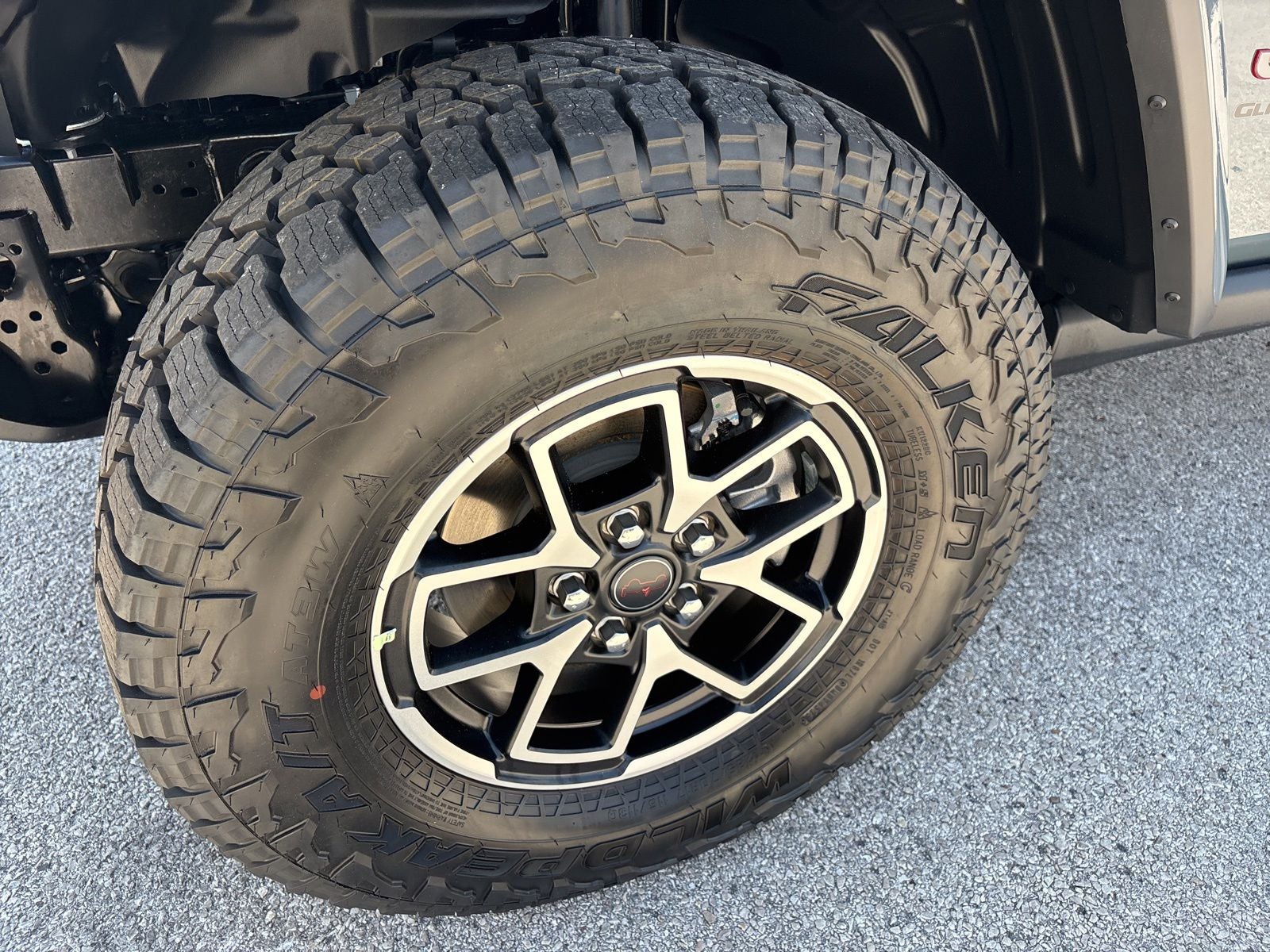 2026 Jeep Gladiator GLADIATOR SHADOW OPS 4X4