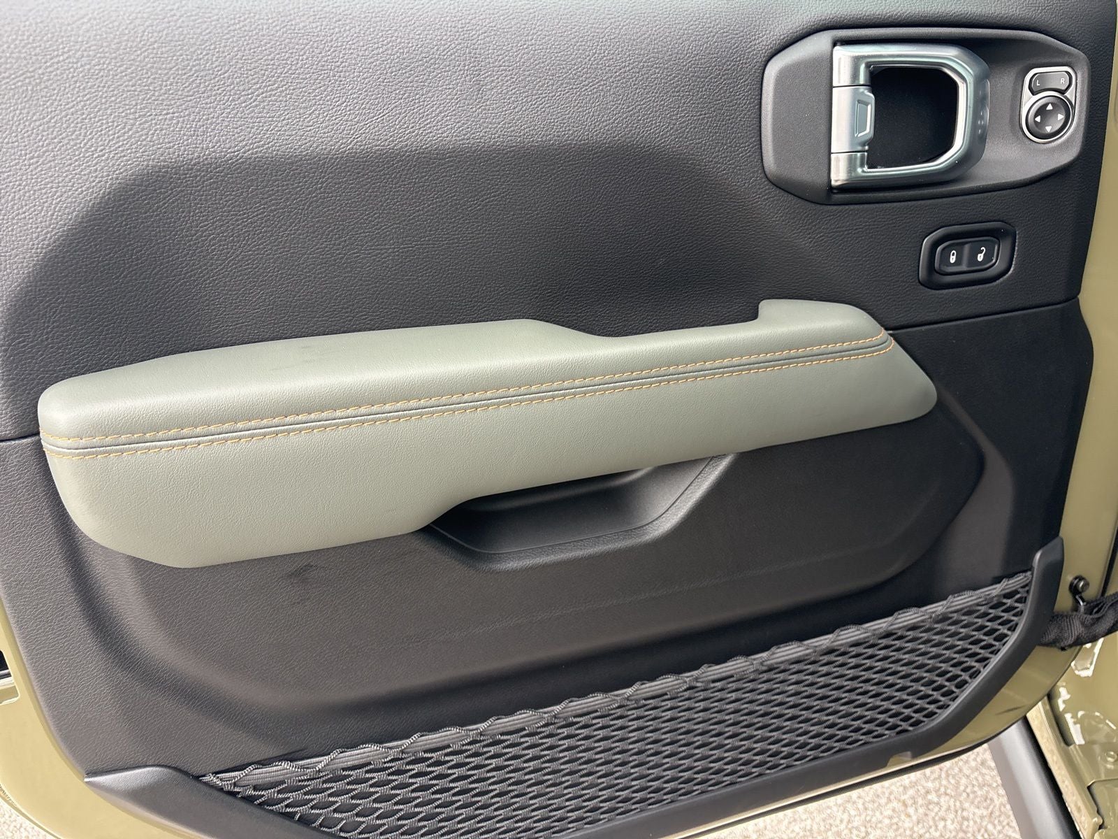 2026 Jeep Gladiator GLADIATOR MOJAVE X 4X4