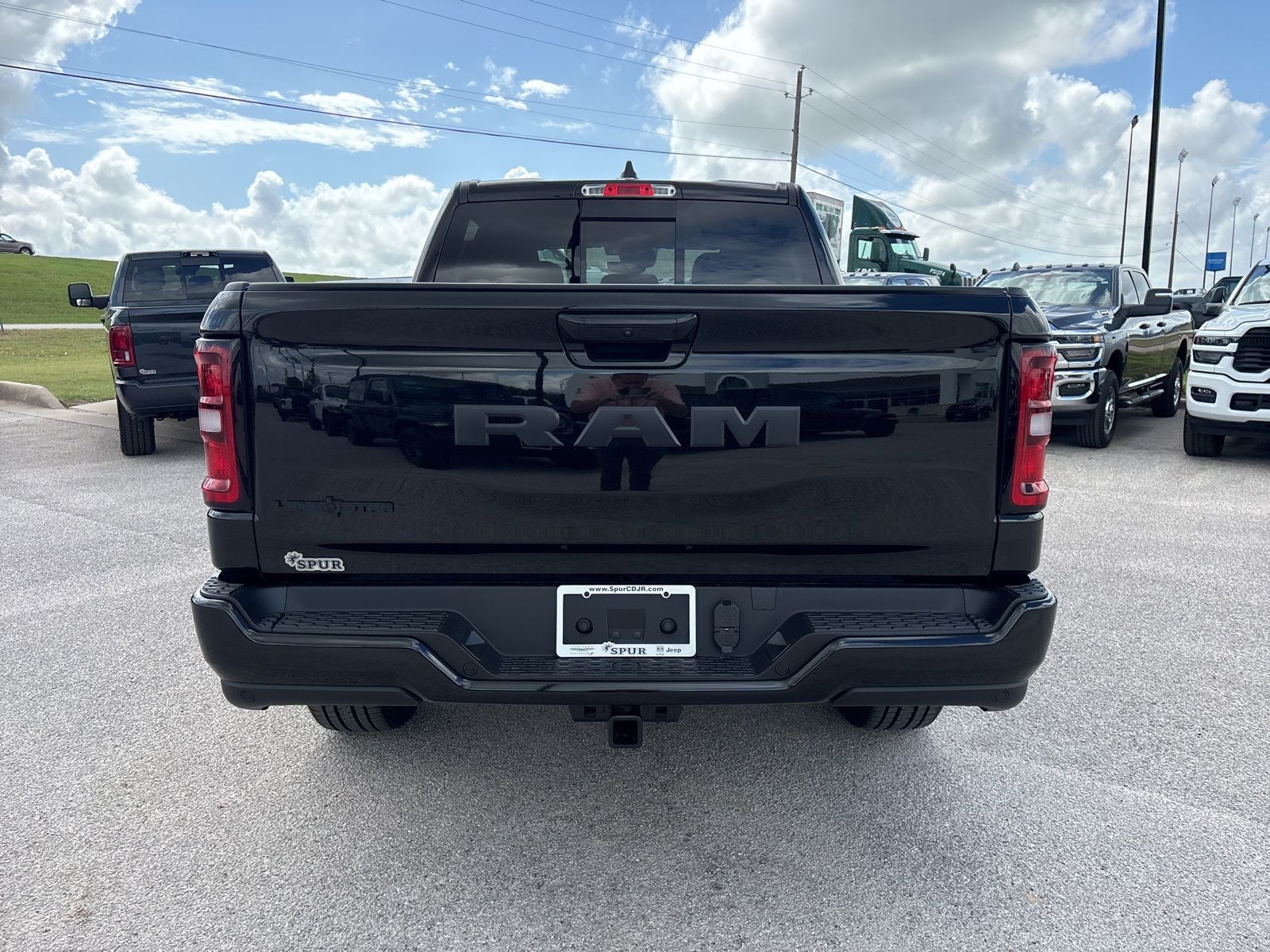 2026 RAM Ram 1500 RAM 1500 LONE STAR CREW CAB 4X2 5'7' BOX