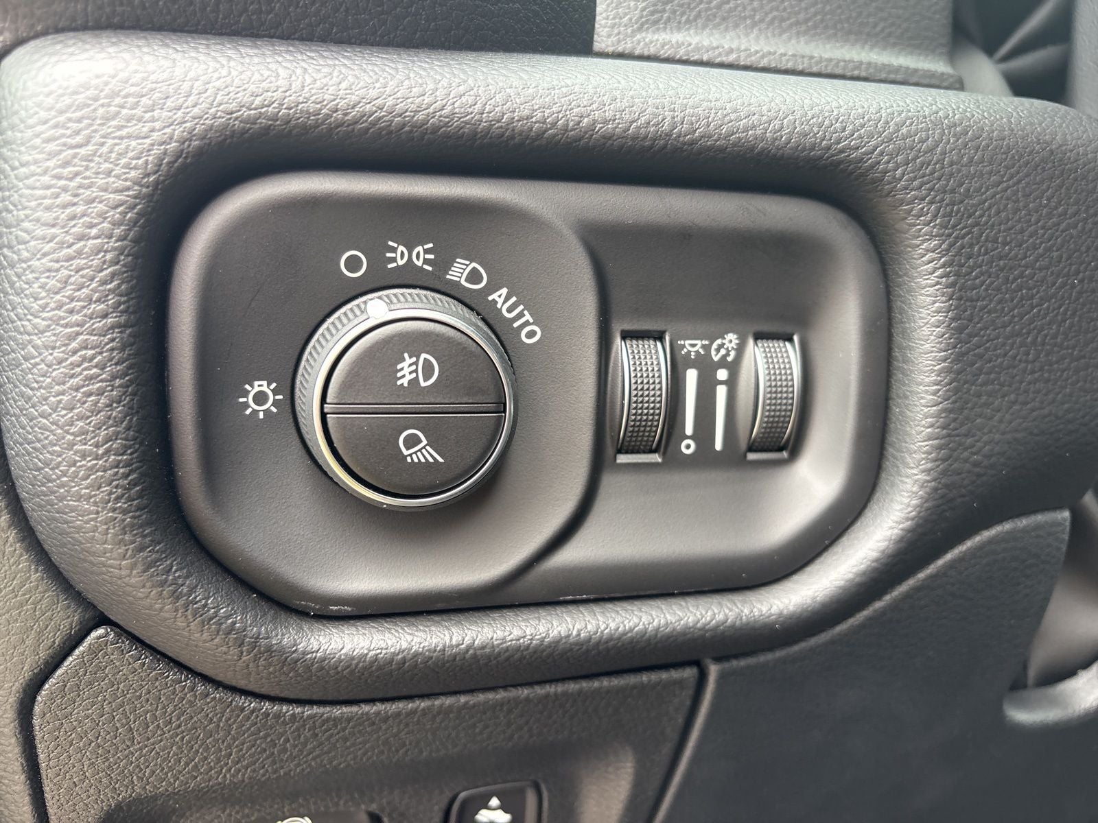 2026 RAM Ram 1500 RAM 1500 LONE STAR CREW CAB 4X2 5'7' BOX