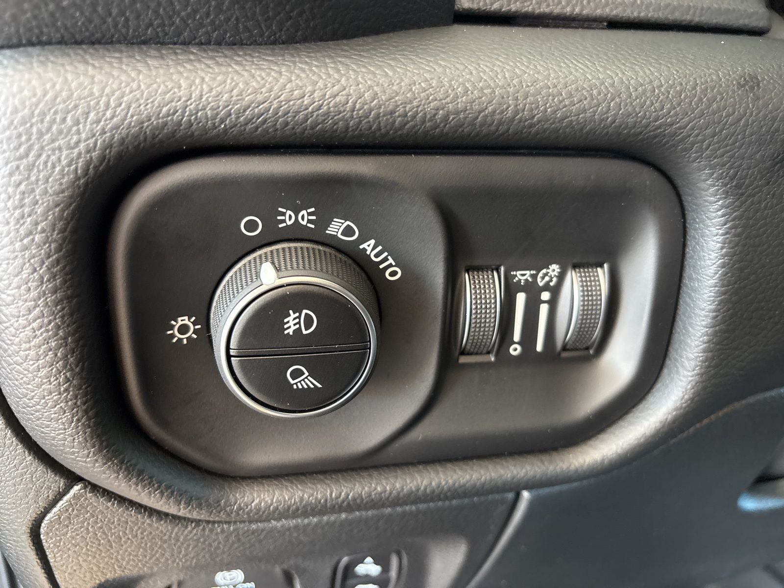 2026 RAM Ram 1500 RAM 1500 LONE STAR CREW CAB 4X2 5'7' BOX