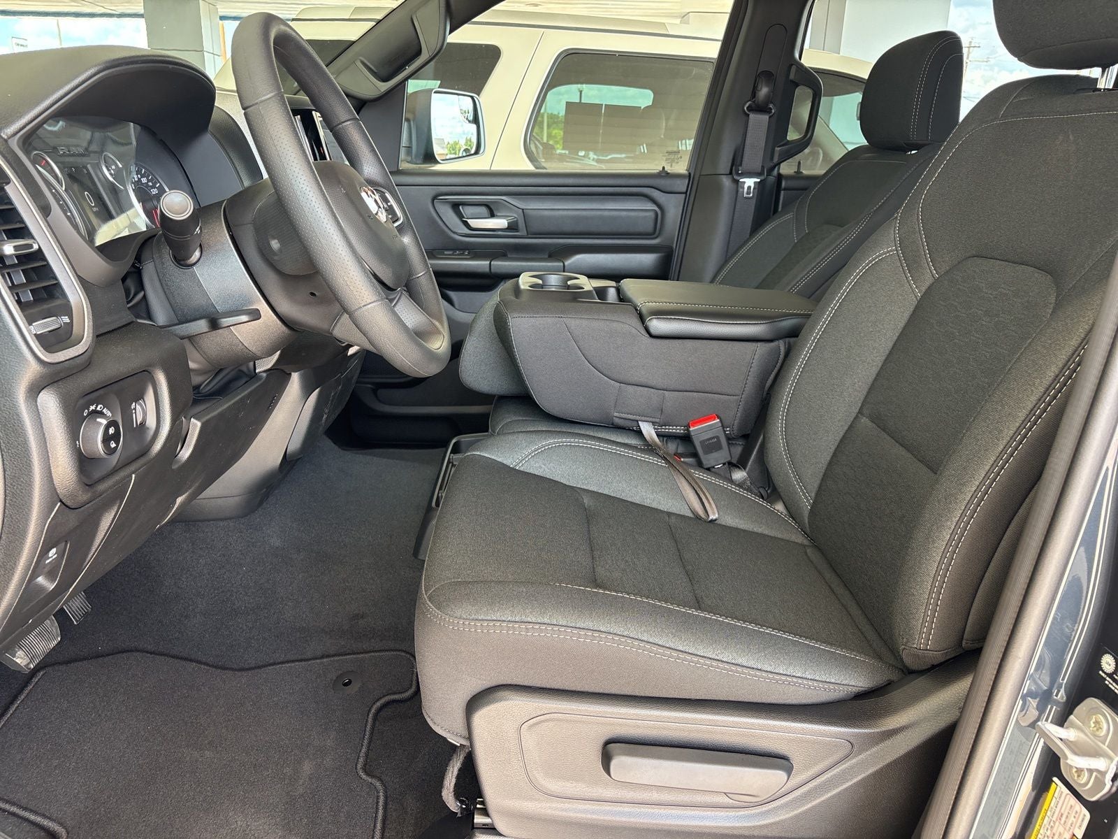 2026 RAM Ram 1500 RAM 1500 EXPRESS CREW CAB 4X2 5'7' BOX