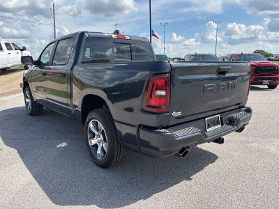 2026 RAM Ram 1500 RAM 1500 EXPRESS CREW CAB 4X2 5'7' BOX