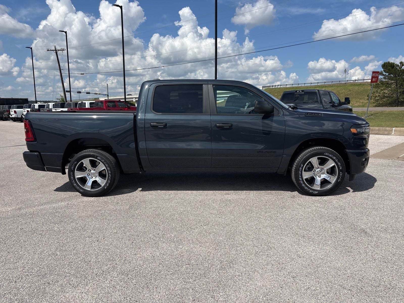 2026 RAM Ram 1500 RAM 1500 EXPRESS CREW CAB 4X2 5'7' BOX