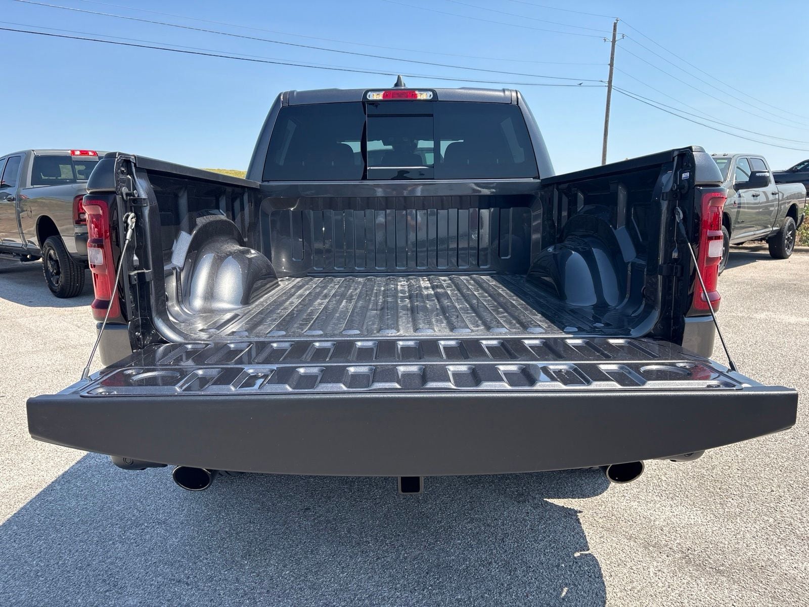 2026 RAM Ram 1500 RAM 1500 EXPRESS CREW CAB 4X2 5'7' BOX